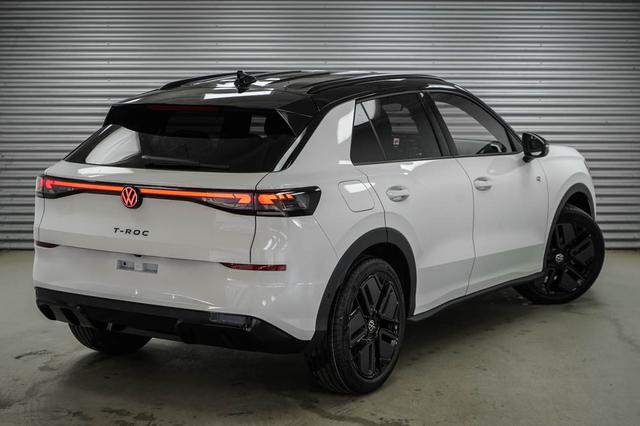 Volkswagen T-Roc neuer 1,5 eTSI DSG R-Line - LAGER 