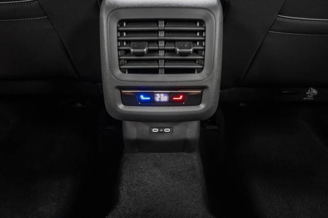 T-Roc neuer 1,5 eTSI DSG R-Line - LAGER 