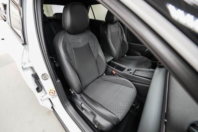T-Roc neuer 1,5 eTSI DSG R-Line - LAGER 