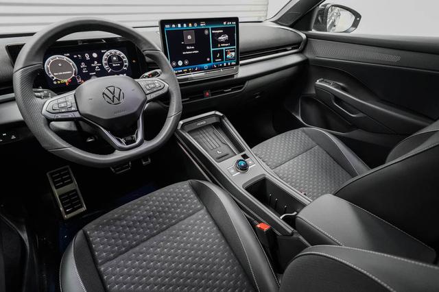 T-Roc neuer 1,5 eTSI DSG R-Line - LAGER 