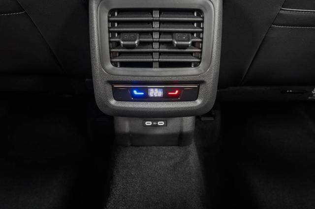 T-Roc neuer 1,5 eTSI DSG R-Line - LAGER 