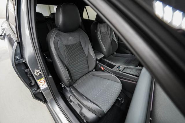 T-Roc neuer 1,5 eTSI DSG R-Line - LAGER 