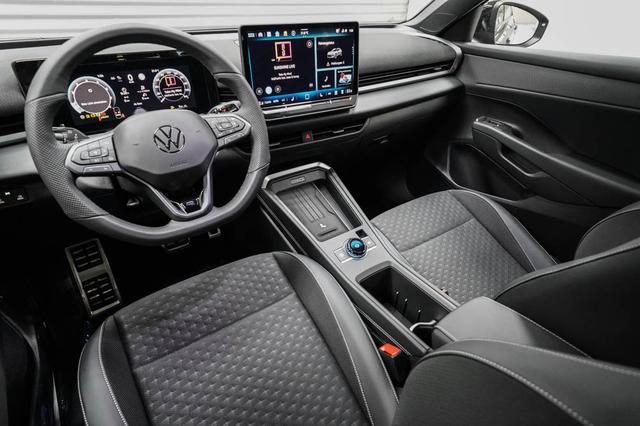 T-Roc neuer 1,5 eTSI DSG R-Line - LAGER 