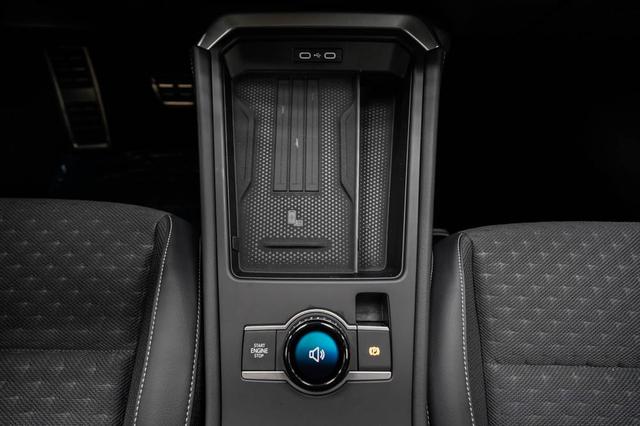 T-Roc neuer 1,5 eTSI DSG R-Line - LAGER 