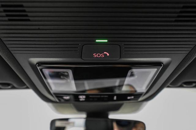 T-Roc neuer 1,5 eTSI DSG R-Line - LAGER 