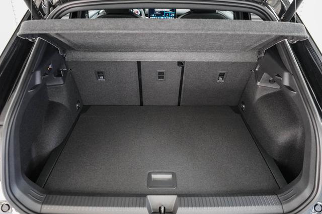 T-Roc neuer 1,5 eTSI DSG R-Line - LAGER 