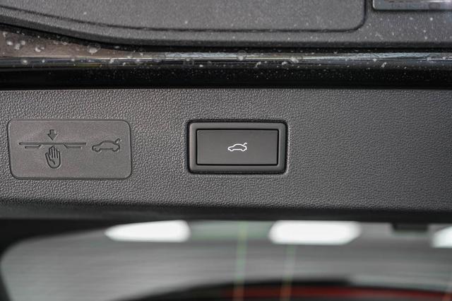 T-Roc neuer 1,5 eTSI DSG R-Line - LAGER 