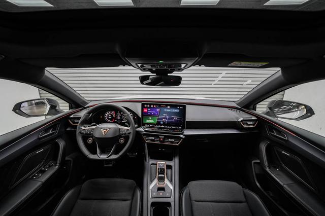 Cupra Leon Sportstourer ST 1,5 eTSI DSG Kombi - LAGER 