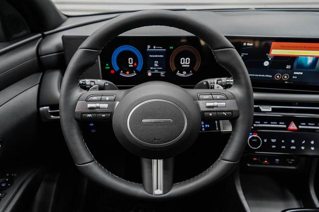 Hyundai TUCSON 1,6 T HEV AT Black Line - LAGER 