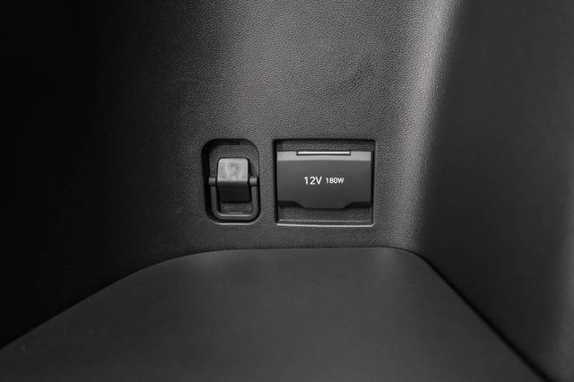 Hyundai TUCSON 1,6 T HEV AT Black Line - LAGER 