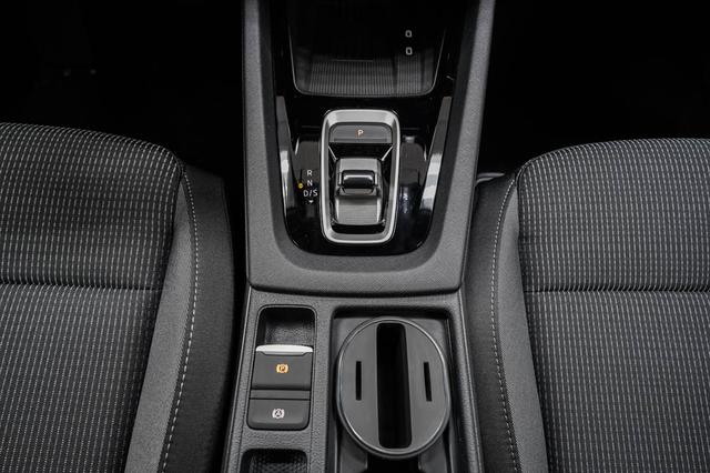 Skoda Octavia Combi Kombi 2,0 TDI DSG Selection - LAGER 