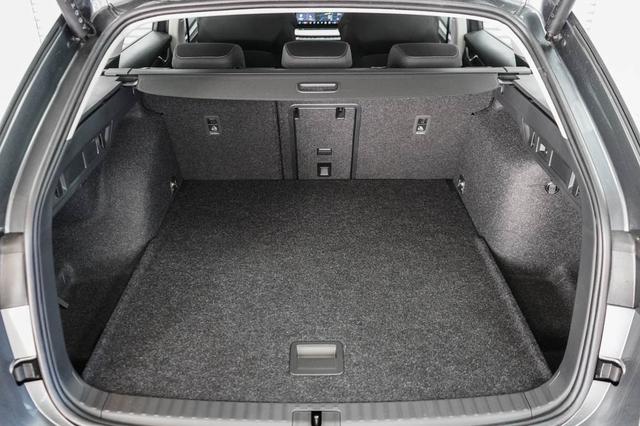 Skoda Octavia Combi Kombi 2,0 TDI DSG Selection - LAGER 