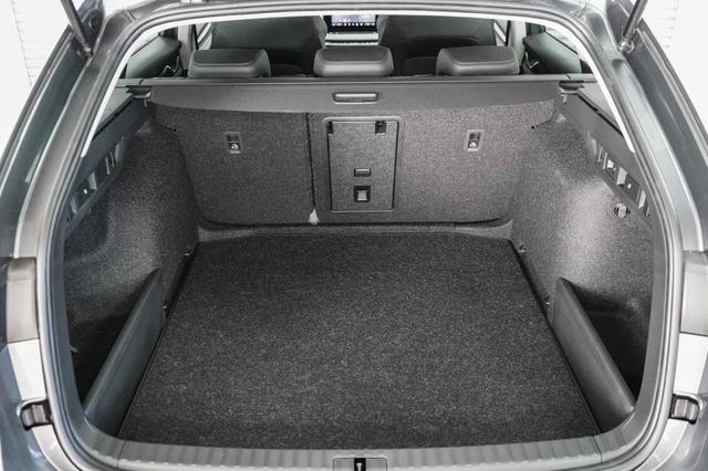 Skoda Octavia Combi Kombi 1,5 TSI mHEV DSG Selection - LAGER 