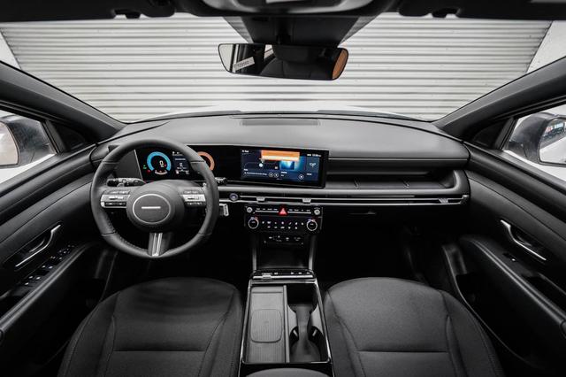 Hyundai TUCSON 1,6 T HEV AT Black Line - LAGER 
