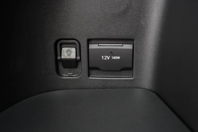 Hyundai TUCSON 1,6 T HEV AT Black Line - LAGER 