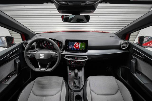 Arona neues Modell 1,5 TSI DSG FR, AHK abn -LAG. 