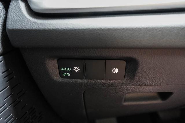 Skoda Octavia Combi Kombi 1,5 TSI mHEV DSG Selection - LAGER 