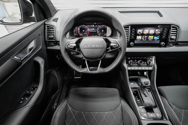 Skoda Karoq 1,5 TSI DSG Sportline - LAGER 
