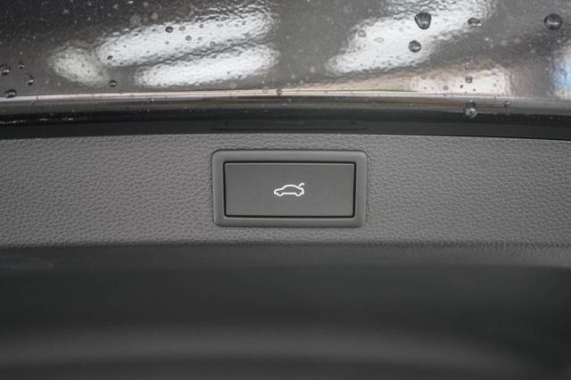 Skoda Karoq 1,5 TSI DSG Sportline - LAGER 