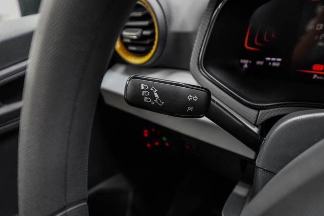 Seat Arona neues Modell 1,0 TSI Reference - LAGER 