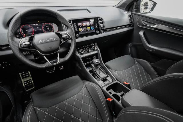 Skoda Karoq 1,5 TSI DSG Sportline - LAGER 