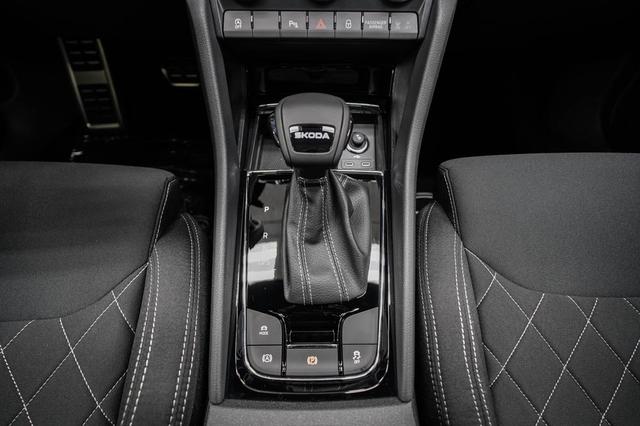 Skoda Karoq 1,5 TSI DSG Sportline - LAGER 