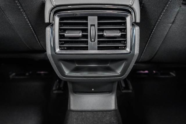 Skoda Karoq 1,5 TSI DSG Sportline - LAGER 
