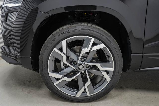 Karoq 2,0 TDI DSG 4x4 Sportline - LAGER 