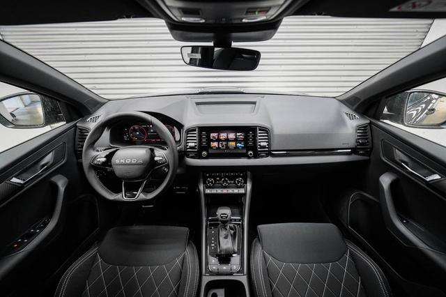 Skoda Karoq 2,0 TDI DSG 4x4 Sportline - LAGER 