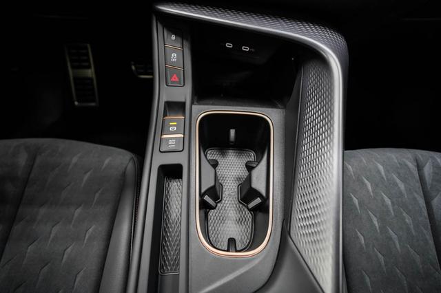 Cupra Terramar 1,5 eTSI DSG - LAGER 