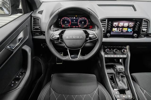 Karoq 2,0 TSI DSG 4x4 Sportline - LAGER 