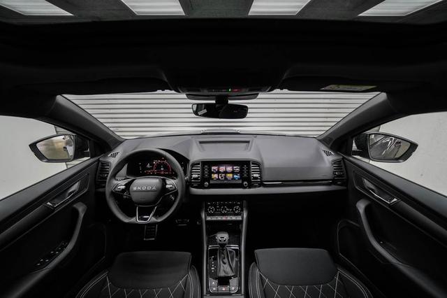 Skoda Karoq 2,0 TSI DSG 4x4 Sportline - LAGER 
