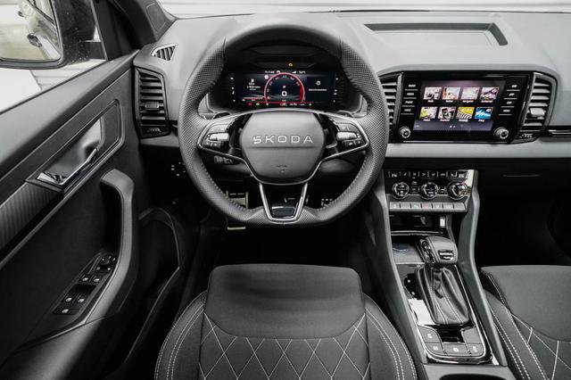 Skoda Karoq 2,0 TSI DSG 4x4 Sportline - LAGER 
