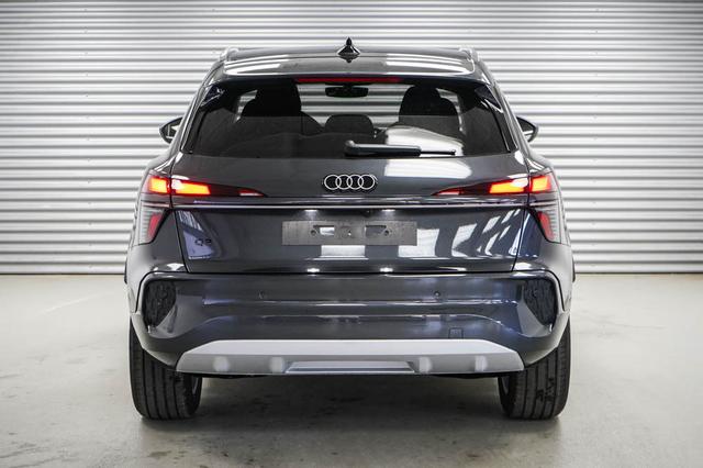 Audi Q3 1,5 TFSI S tronic Basic - LAGER 