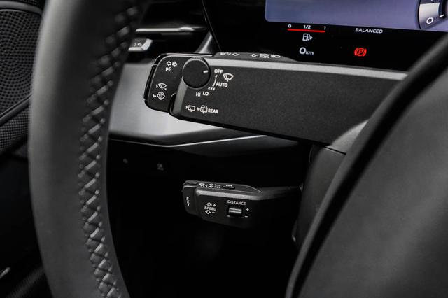 Audi Q3 1,5 eTFSI S tronic Basic - LAGER 