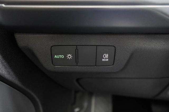 Audi Q3 1,5 eTFSI S tronic Basic - LAGER 