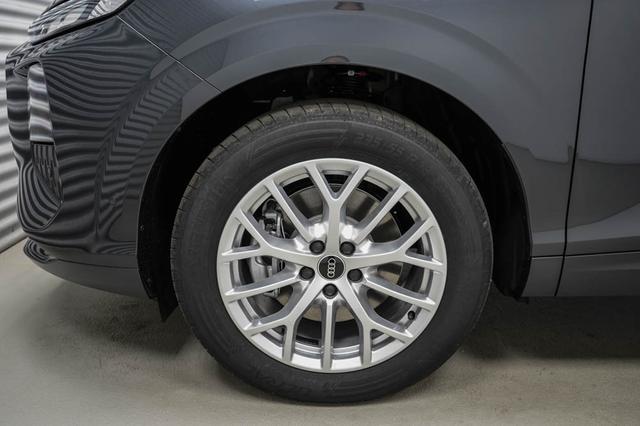 Audi Q3 2,0 TFSI S tronic quattro Basic - LAGER 