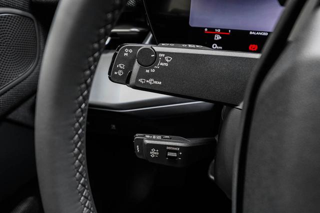 Q3 2,0 TFSI S tronic quattro Basic - LAGER 