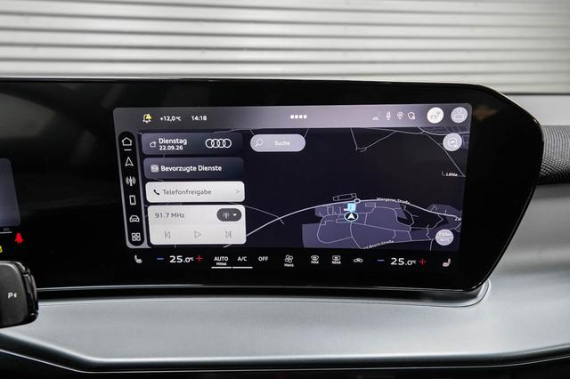 Q3 2,0 TFSI S tronic quattro Basic - LAGER 