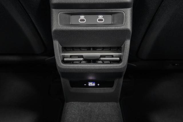 Q3 2,0 TFSI S tronic quattro Basic - LAGER 