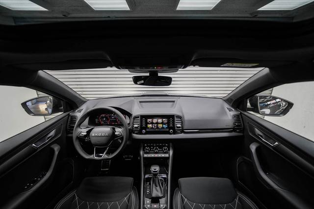 Skoda Karoq 1,5 TSI DSG Sportline - LAGER 