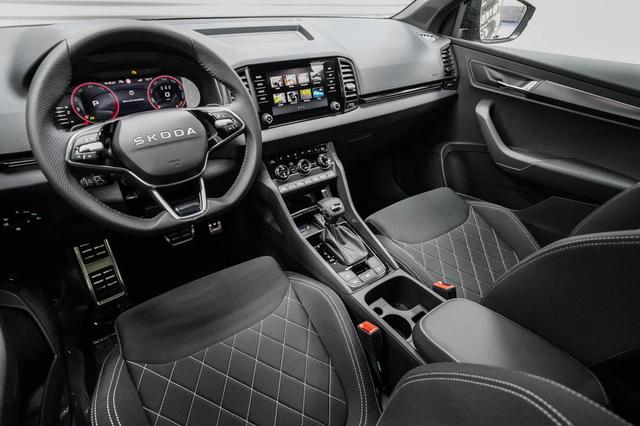 Skoda Karoq 1,5 TSI DSG Sportline - LAGER 