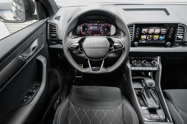 Skoda Karoq 1,5 TSI DSG Sportline - LAGER 