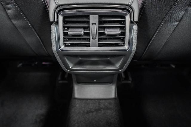 Skoda Karoq 1,5 TSI DSG Sportline - LAGER 