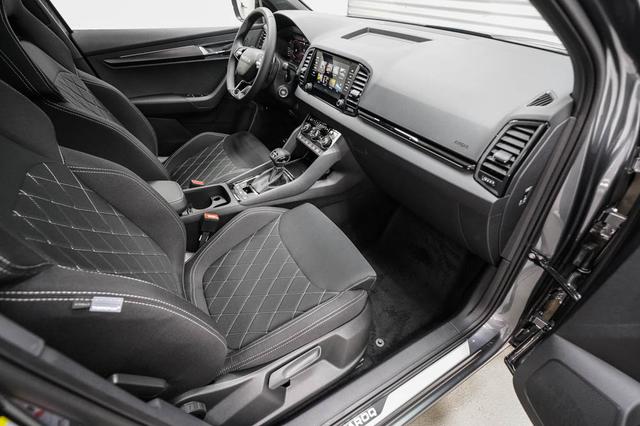 Skoda Karoq 1,5 TSI DSG Sportline - LAGER 