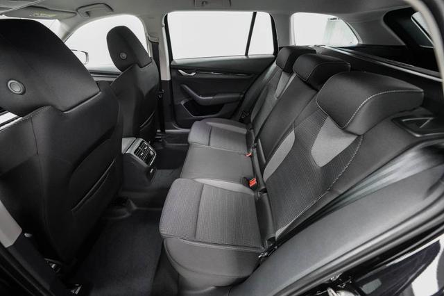 Skoda Octavia Combi Kombi 1,5 TSI mHEV DSG Selection - LAGER 