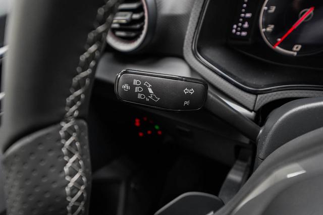 Seat Arona neues Modell 1,0 TSI DSG FR - LAGER 