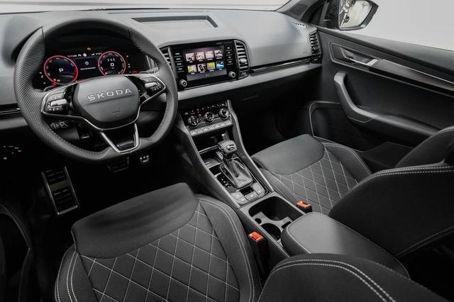 Skoda Karoq 2,0 TSI DSG 4x4 Sportline - LAGER 