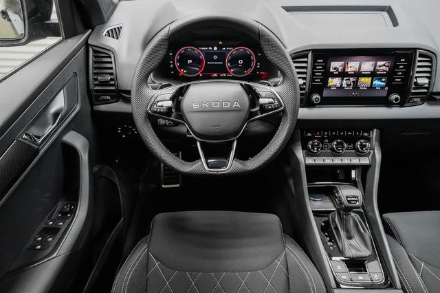 Skoda Karoq 2,0 TSI DSG 4x4 Sportline - LAGER 