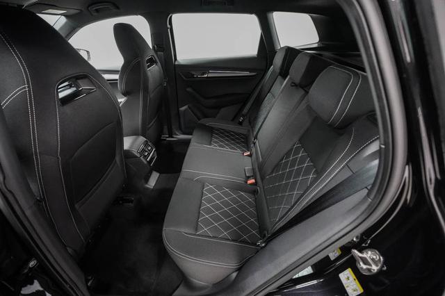 Skoda Karoq 2,0 TSI DSG 4x4 Sportline - LAGER 